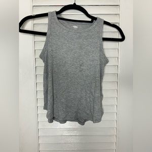 Grey tank top